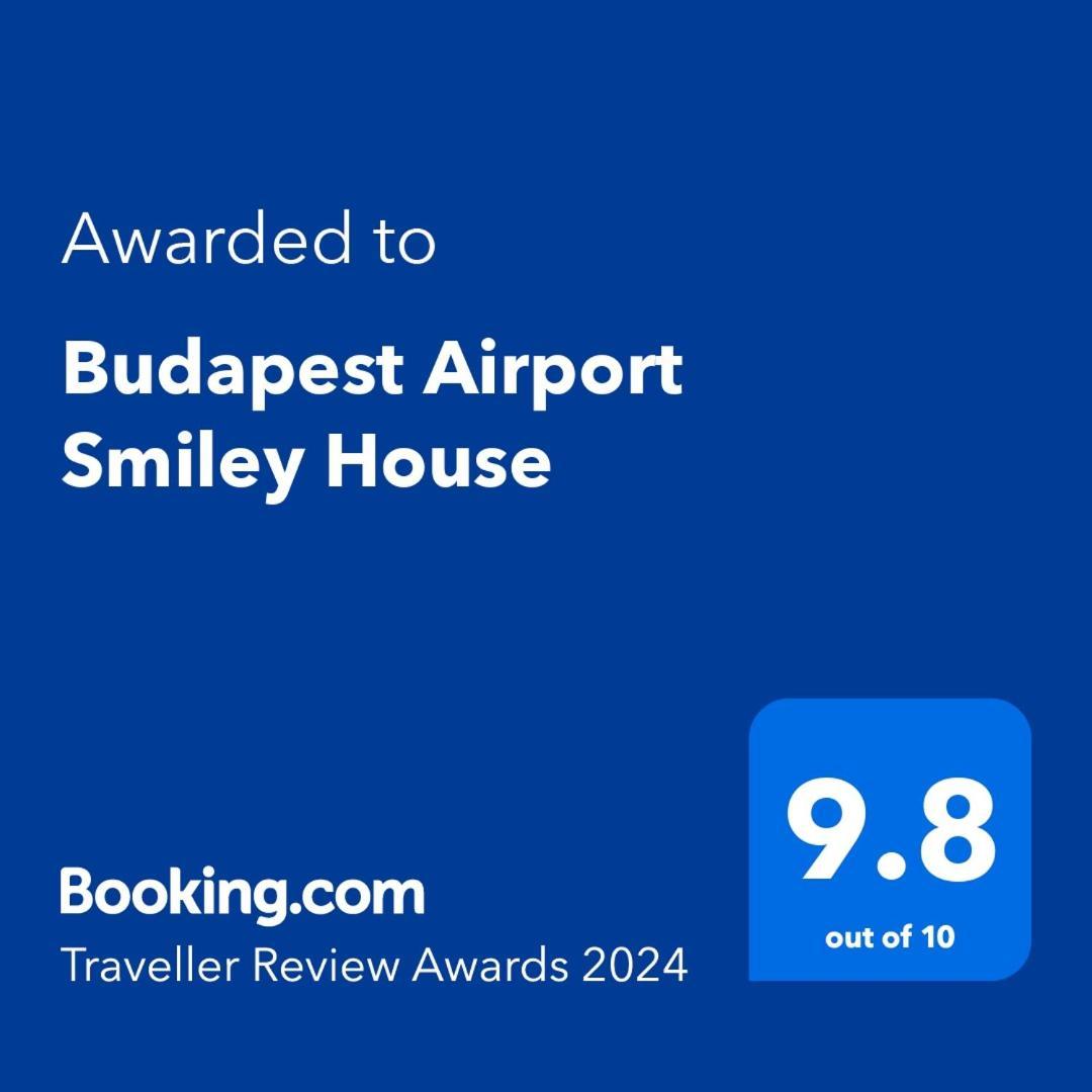 Budapest Airport Smiley House Gyál エクステリア 写真